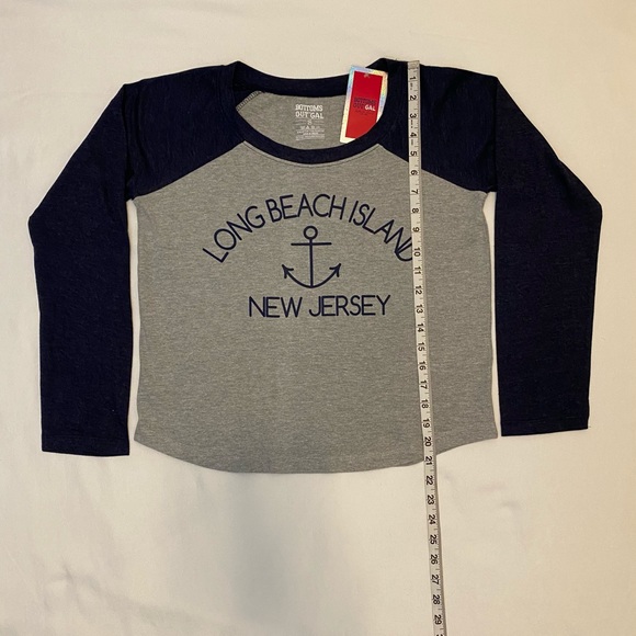 Long Beach Island crop top - Picture 3 of 4